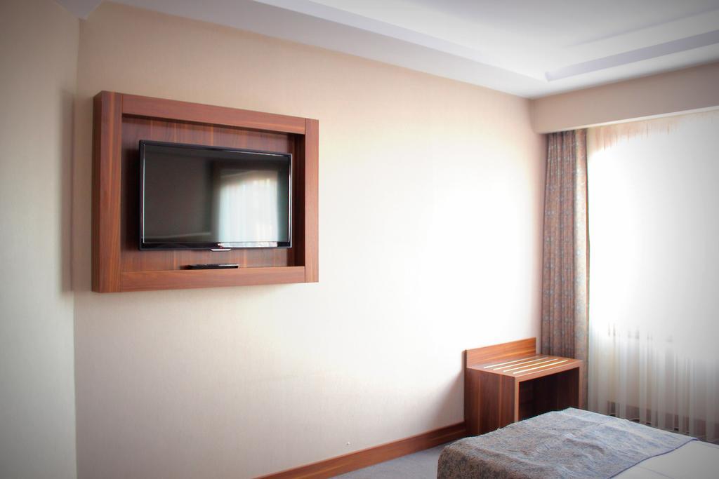 Otel Buyuk Paris 3*